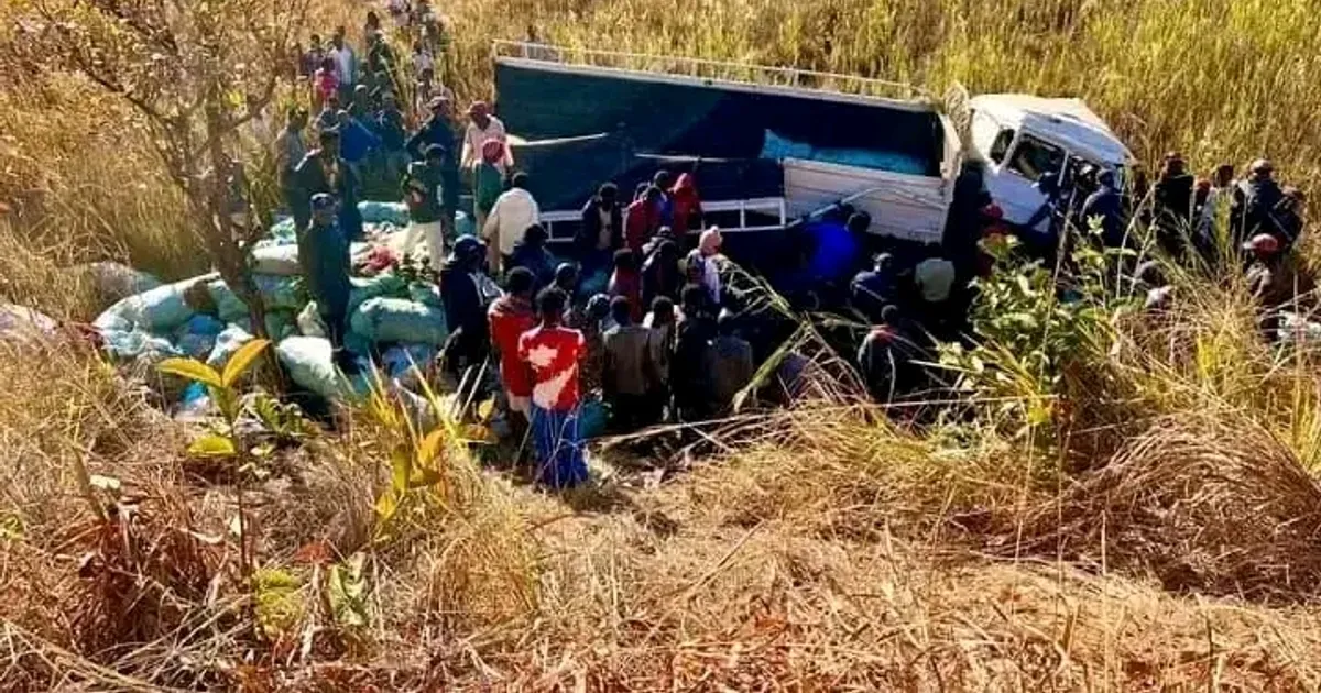 Tragédia no Bié: Acidente de viação causa 13 mortes e 15 feridos no Chinguar