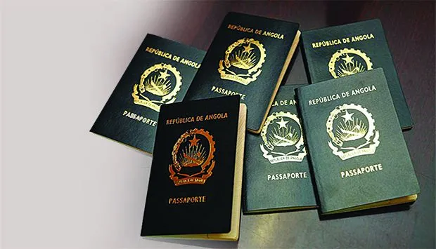 Angola inicia emissão do passaporte electrónico com tecnologia biométrica