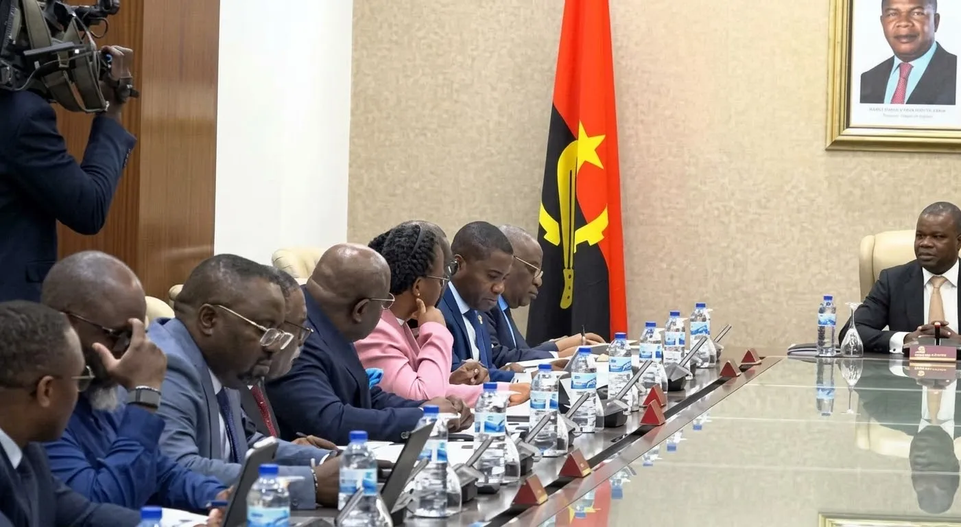 PGR diz que Angola quer recuperar activos de crimes, com montantes em discussão até 3 mil milhões de dólares no exterior
