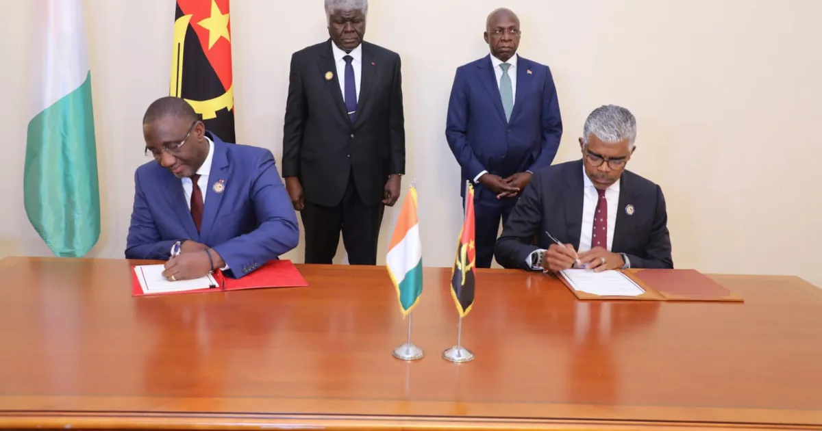 Reforçados serviços aéreos entre Angola e Côte d’Ivoire