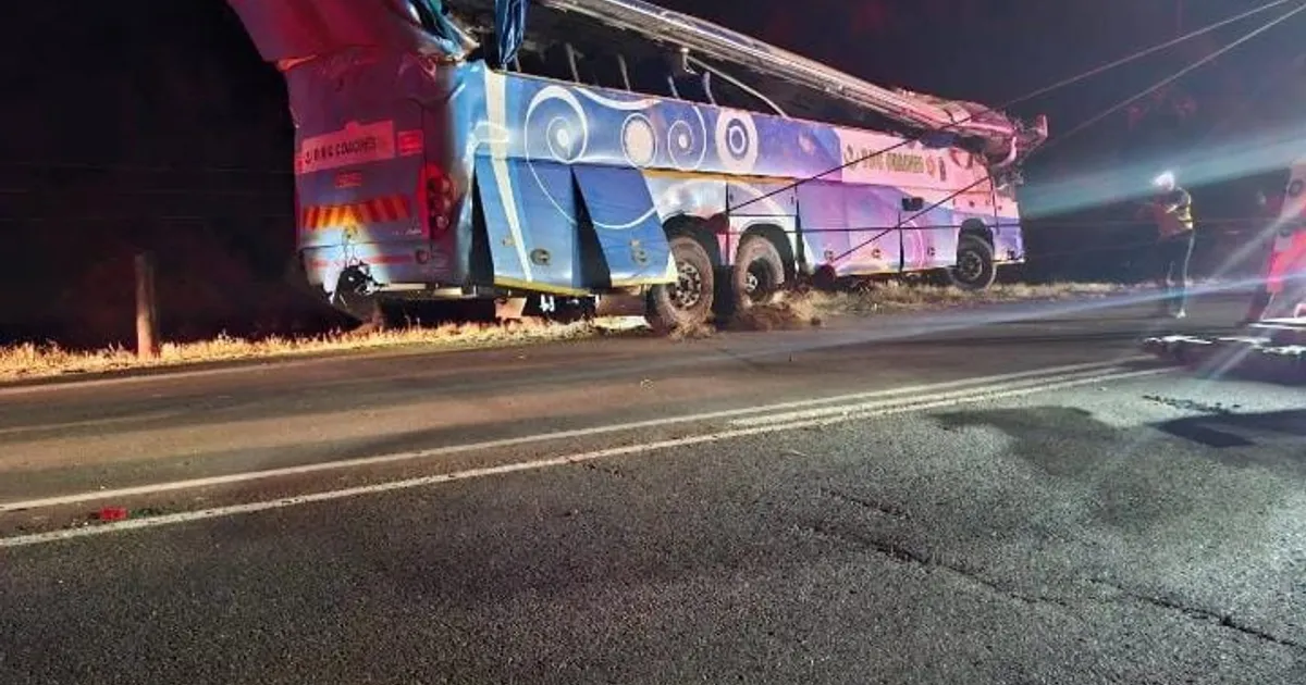 África do Sul: acidente de autocarro mata mais de 40 pessoas e deixa vários feridos