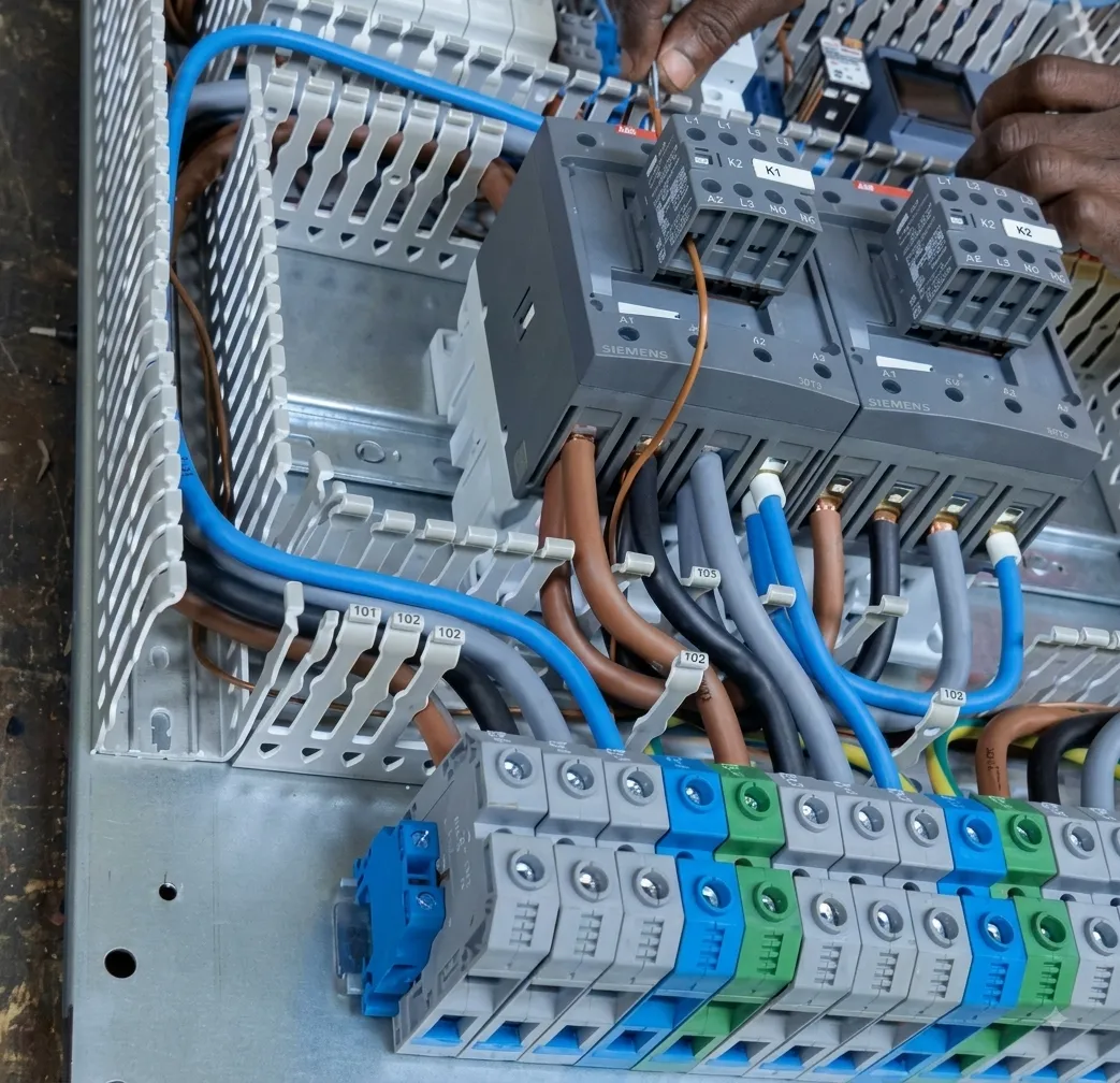 Empresas vão pagar mais pela electricidade, famílias escapam ao aumento