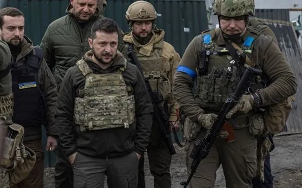 Zelensky reúne com chefias militares em meio a rumores sobre demissão do Comandante das Forças Armadas