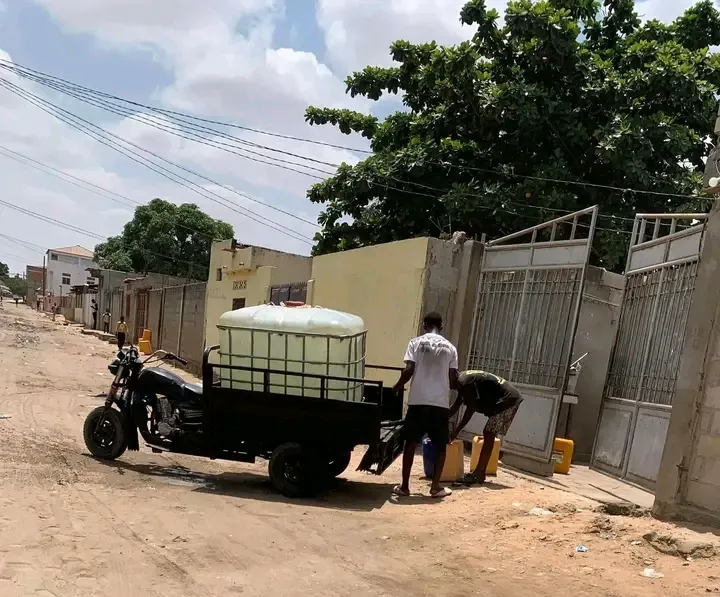 Falta de água corrente força moradores do Kilamba Kiaxi a recorrer nos kupapatas