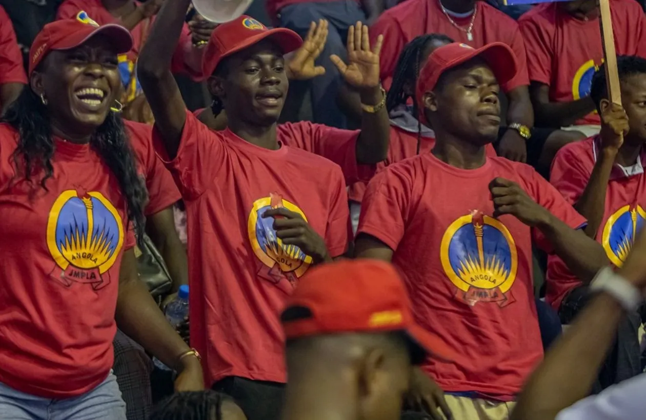 JMPLA ganha novos militantes durante celebrações do Abril Jovem