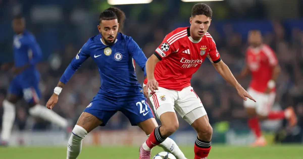 Benfica consente segunda derrota na Champions apesar de exibição positiva