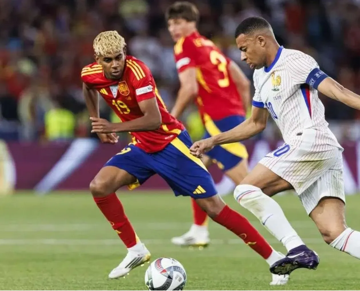 França e Espanha disputam vaga na final do Mundial