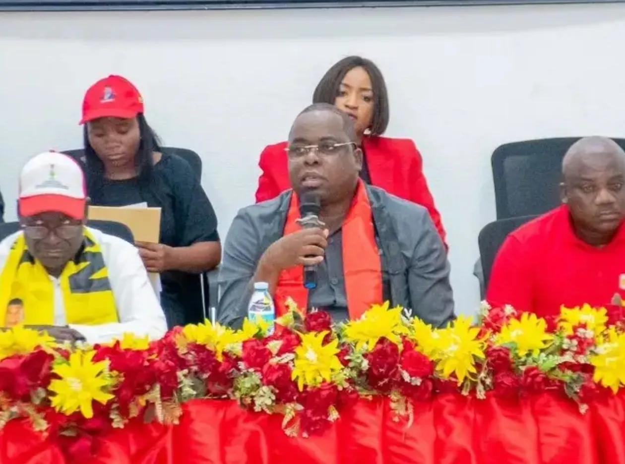 MPLA em Cacuaco reforça cadastramento e reconhece desafios sociais no município