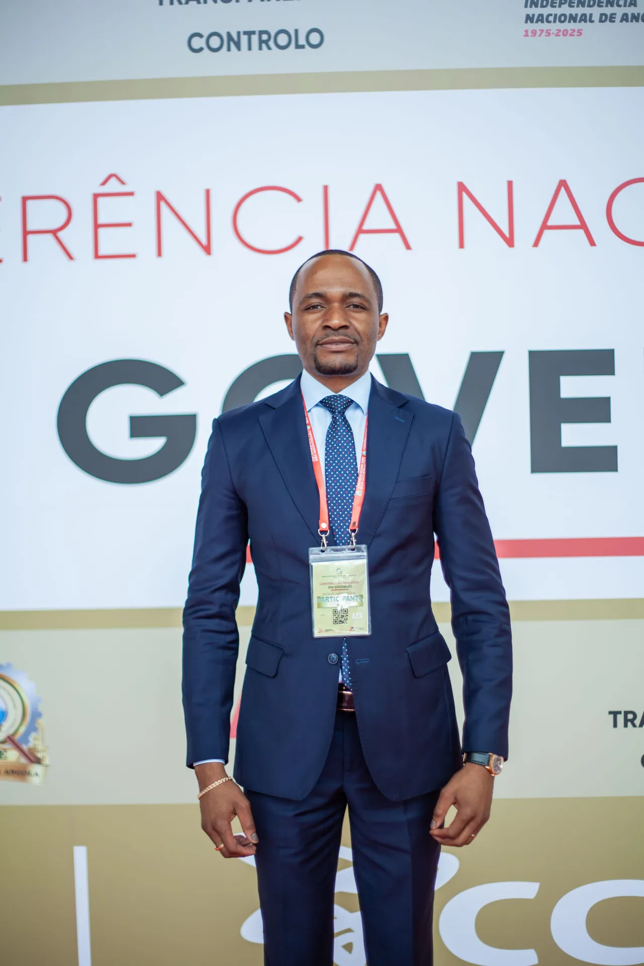 Governador do Moxico Leste pede compromisso das novas gerações com o desenvolvimento