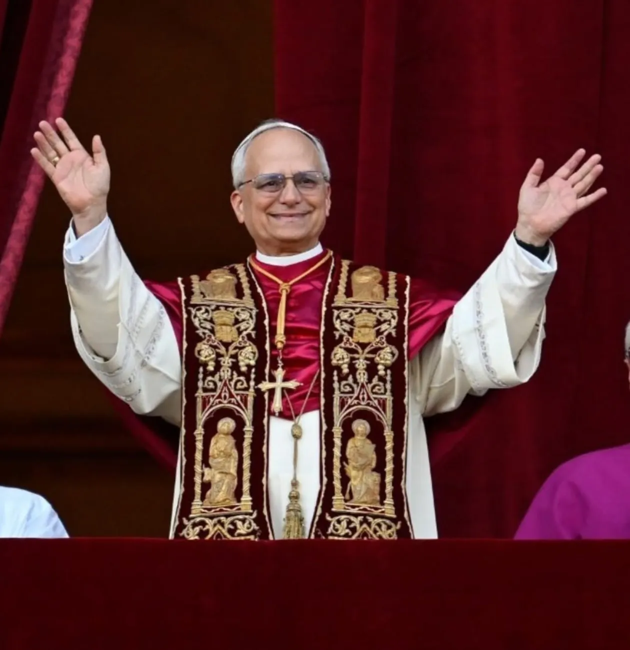 Executivo recorre à contratação emergencial para preparar visita papal
