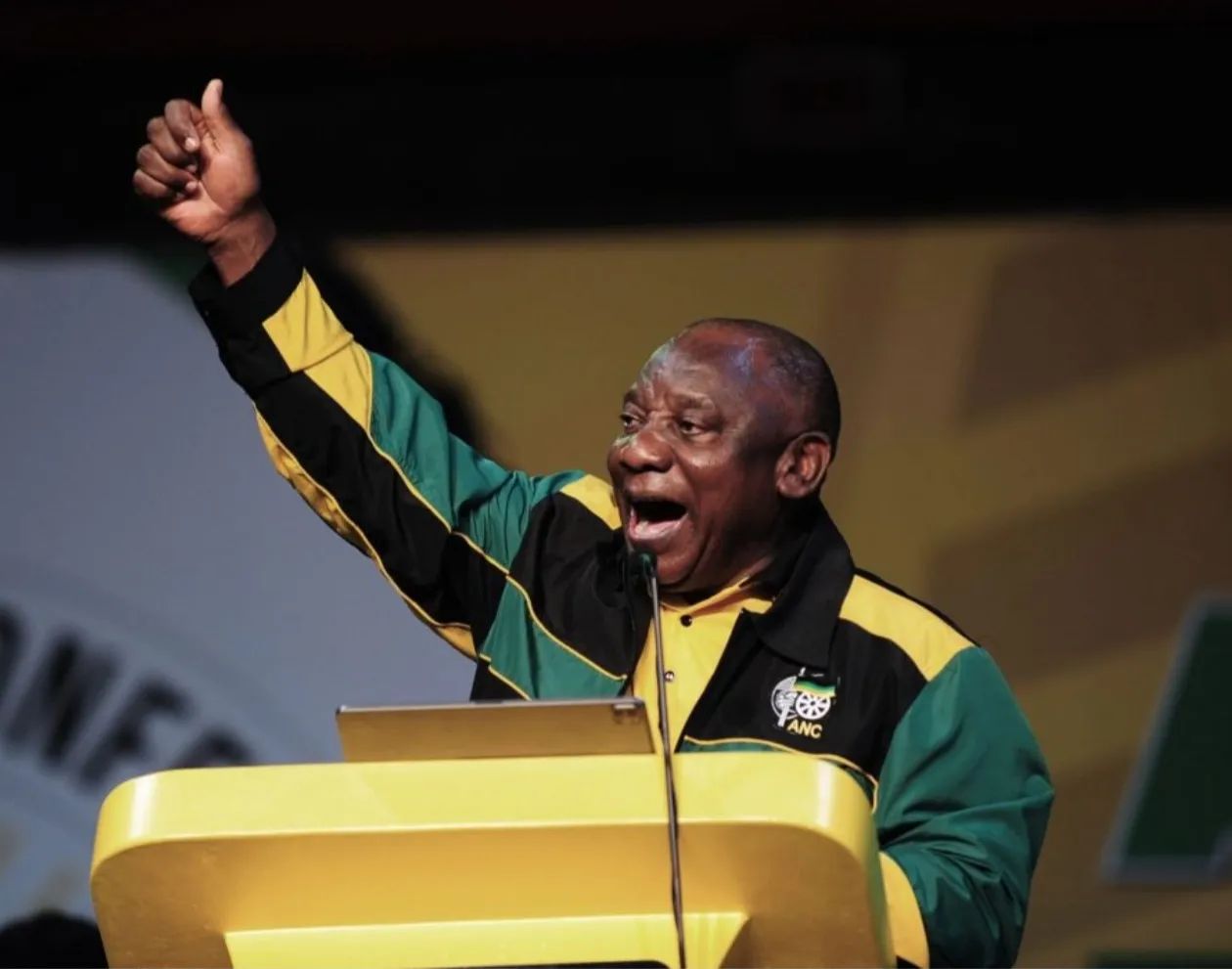 Partido no poder na África do Sul reforça apoio a Ramaphosa após revés judicial no Parlamento
