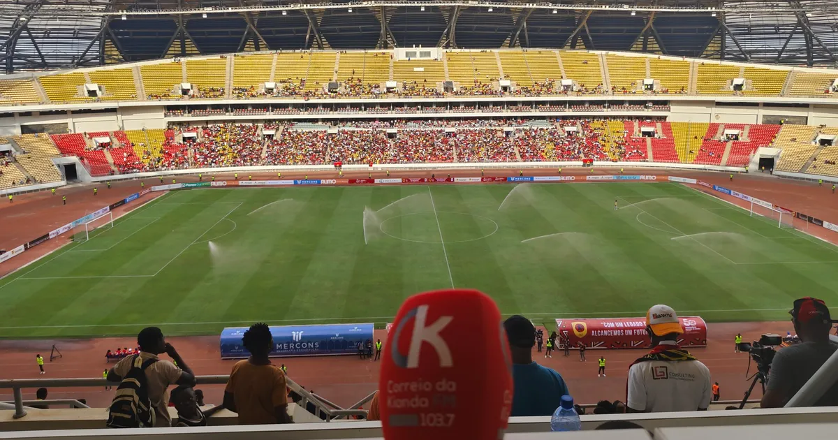 Estádio 11 de novembro terá capacidade reduzida para jogos de apuramento ao mundial 2026