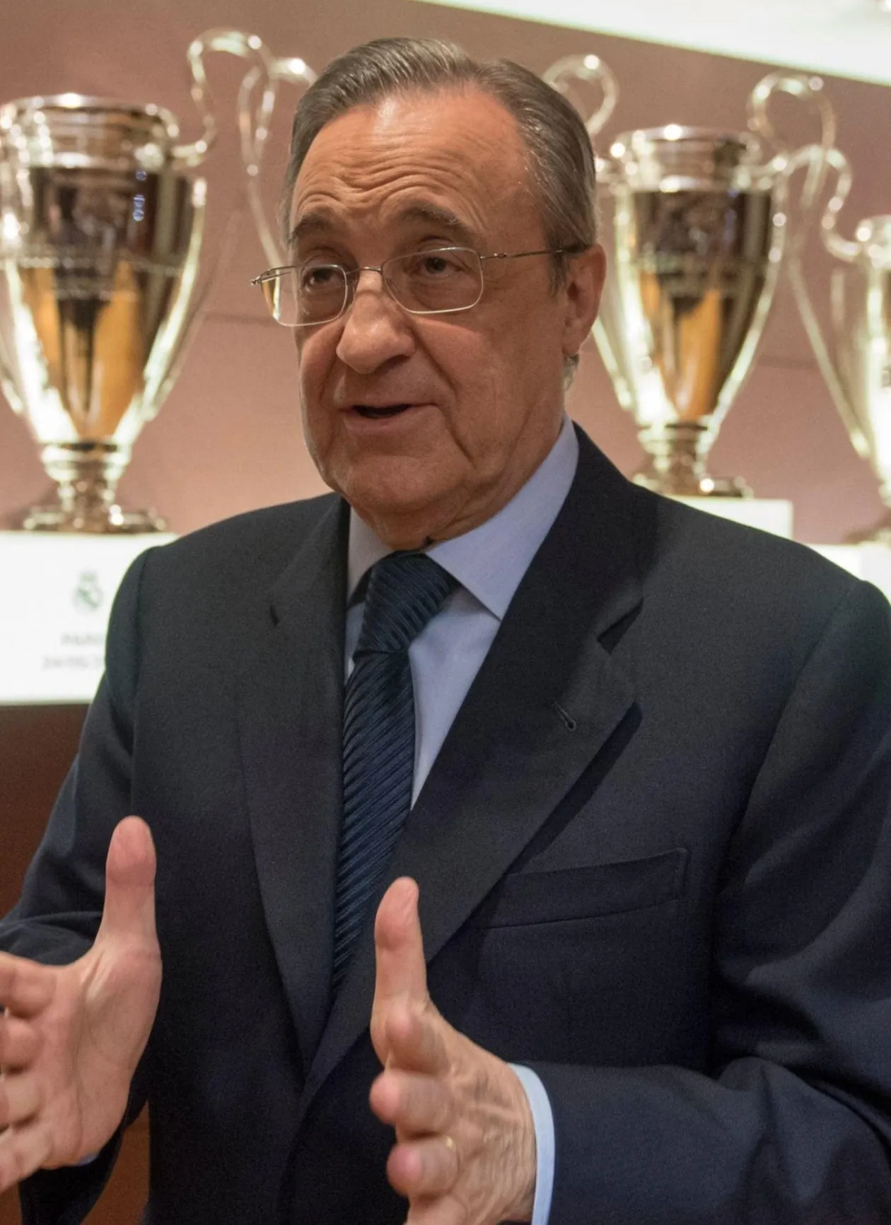 Crise no Real Madrid leva a convocação de eleições internas