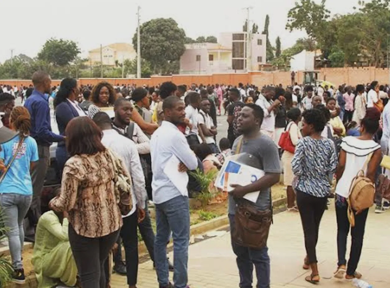 Juventude divide opiniões sobre impacto das políticas públicas do Executivo
