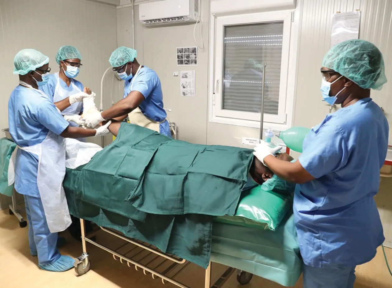 Atraso de salários ameaça combate ao Ébola na RDC