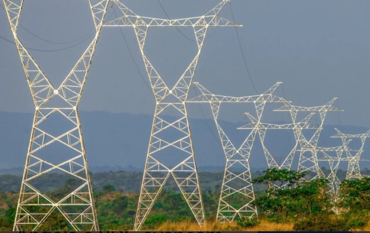 Nova rede eléctrica vai ligar Soyo, Cabinda e cidades da RDC