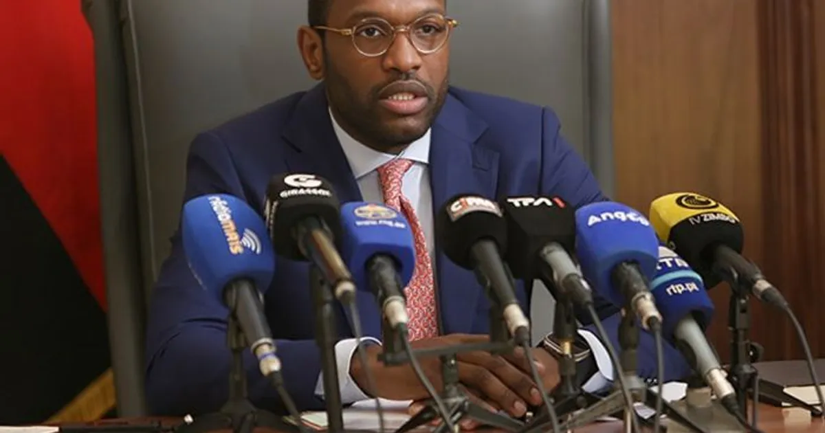 Crescimento económico não se traduz ainda em investimento produtivo, diz Ivan dos Santos