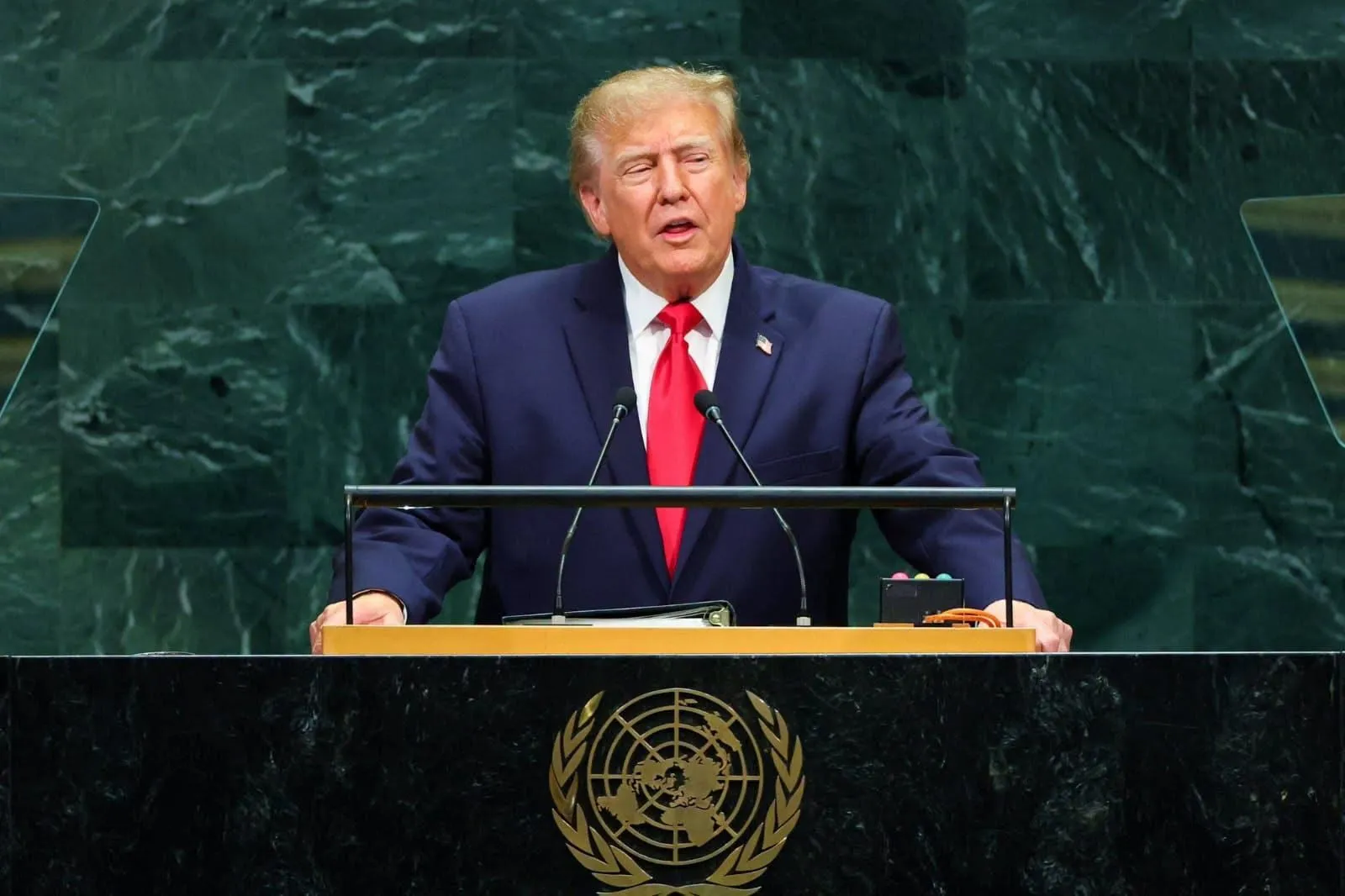 Donald Trump prevê segunda volta “muito renhida” nas presidenciais do Brasil