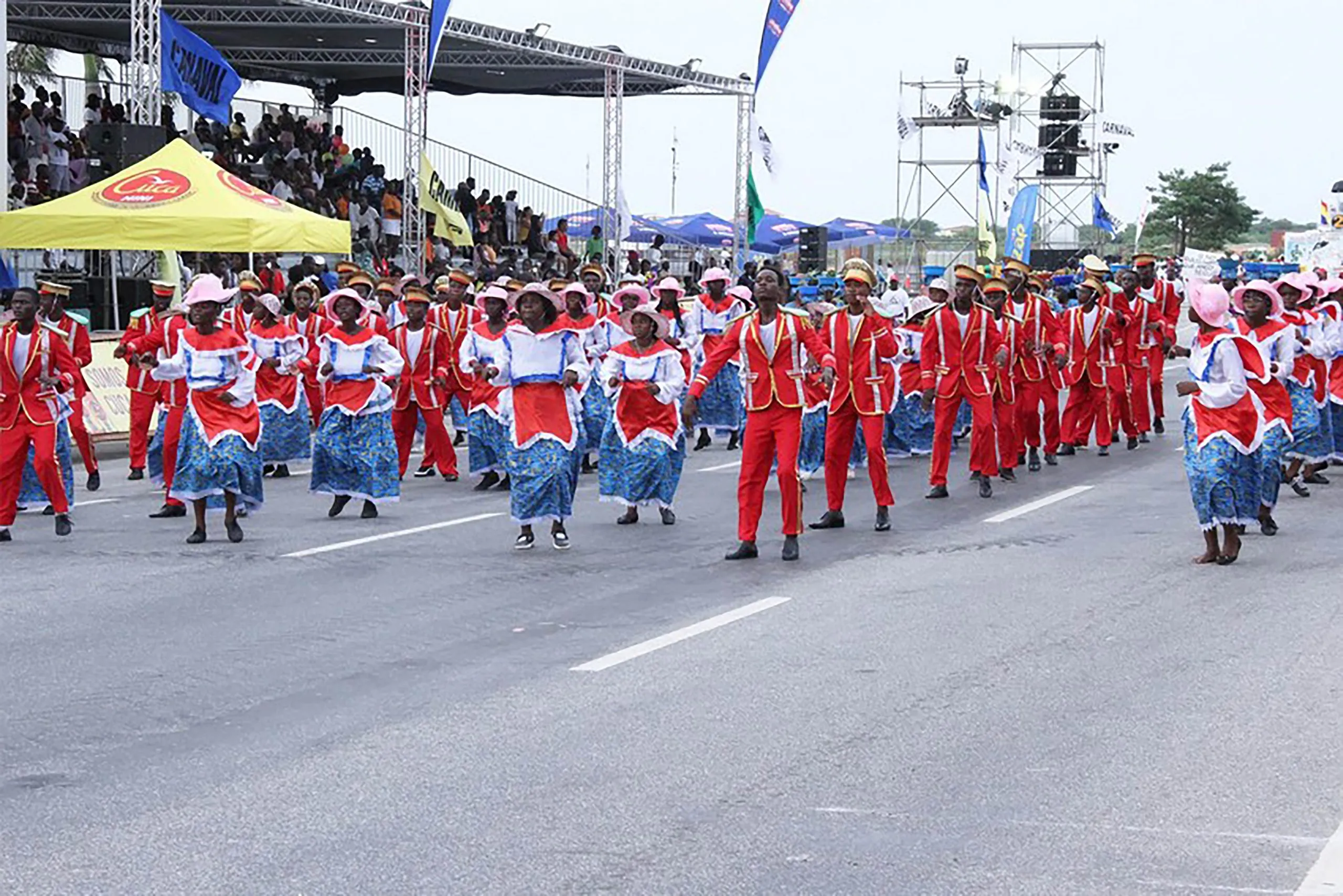 Especialistas defendem estratégia de marketing para tornar Carnaval de Luanda mais comercial