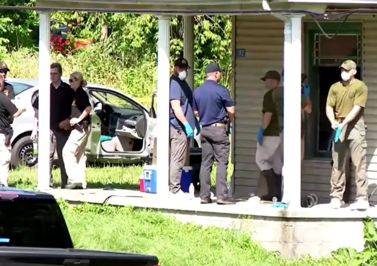 Polícia descobre 16 crianças em situação de abuso prolongado nos EUA
