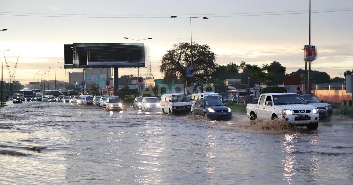GPL deve implementar estratégia integrada para prevenir impactos das chuvas, alerta analista