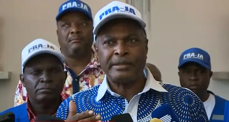 Líder do PRA-JA critica alegada falta de pluralismo nos órgãos públicos de comunicação social