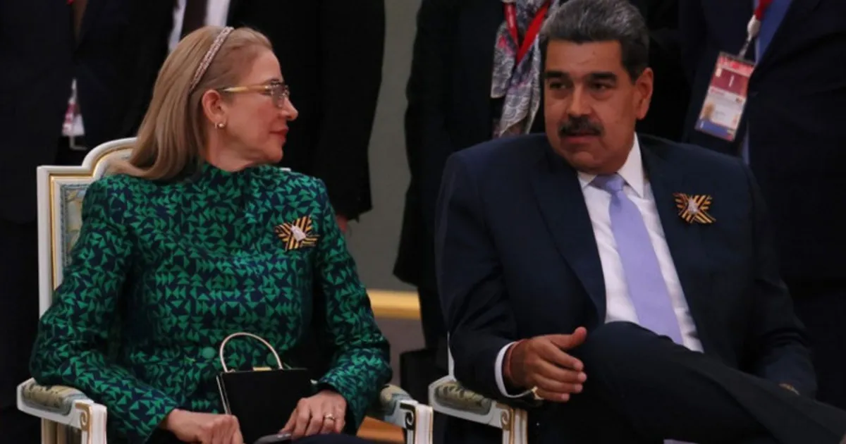 Maduro e esposa terão ficado feridos durante operação norte-americana em Caracas