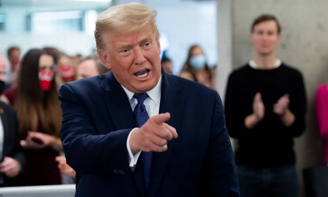Supremo dos EUA declara ilegais tarifas globais impostas por Trump