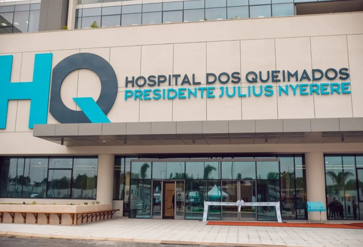 João Lourenço aprova contratação para concluir obras do Hospital dos Queimados
