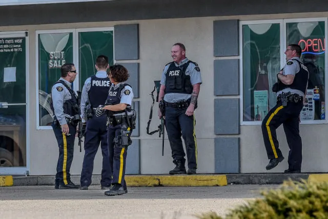 Canadá: ataque à escola secundária deixa dez mortos