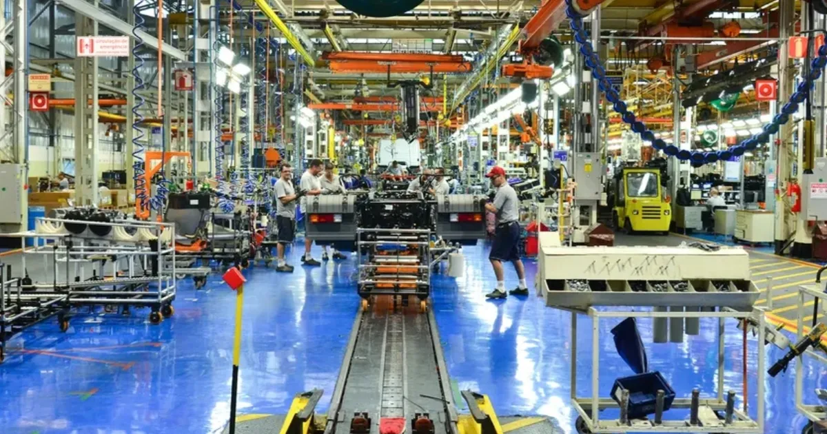Produção industrial cresce em Novembro, segundo o INE