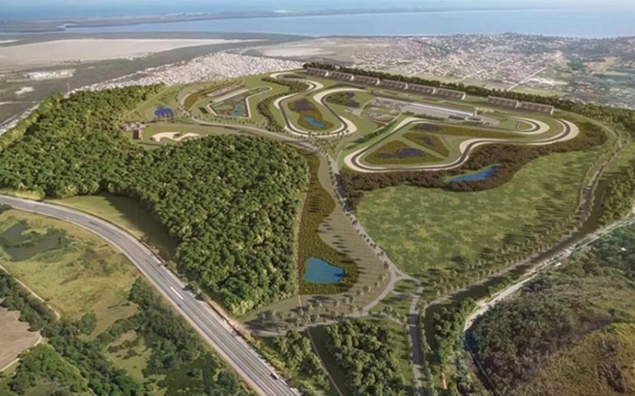 João Lourenço anuncia autódromo no Namibe e velódromo em Benguela; Governo diz que há 24 infra-estruturas desportivas em execução