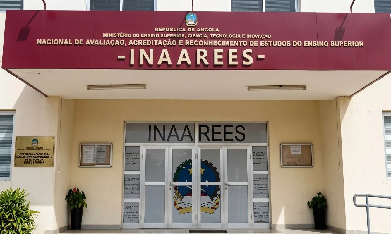 Jurista questiona idoneidade do INAAREES e sindicalista acusa Governo de desvalorizar Educação
