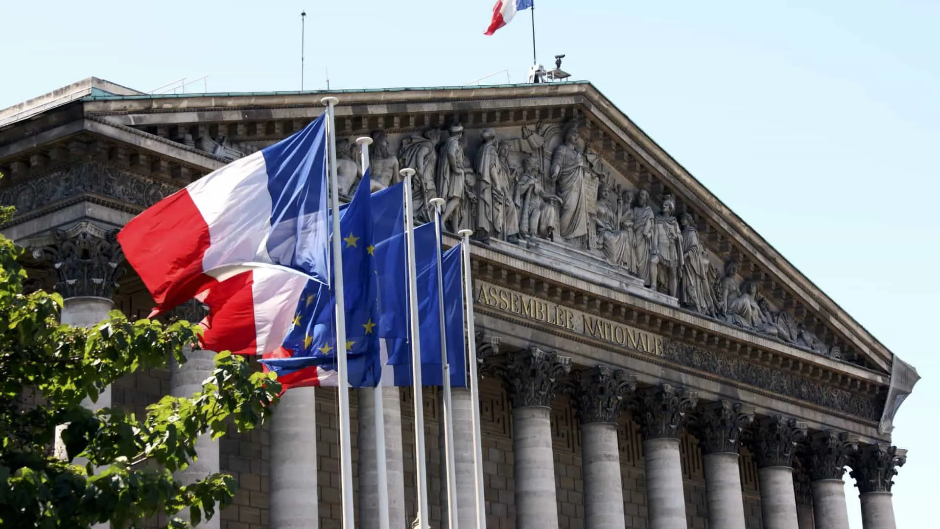 França reforça arsenal atómico em meio à escalada de tensão no Médio Oriente