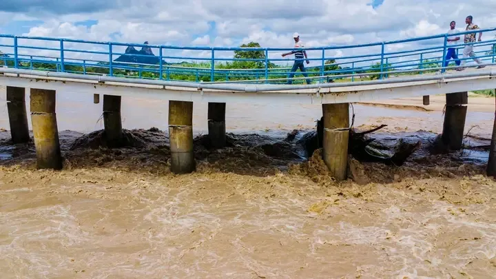 Chuvas cortam ligação entre Benguela e Huambo a partir do Caimbambo