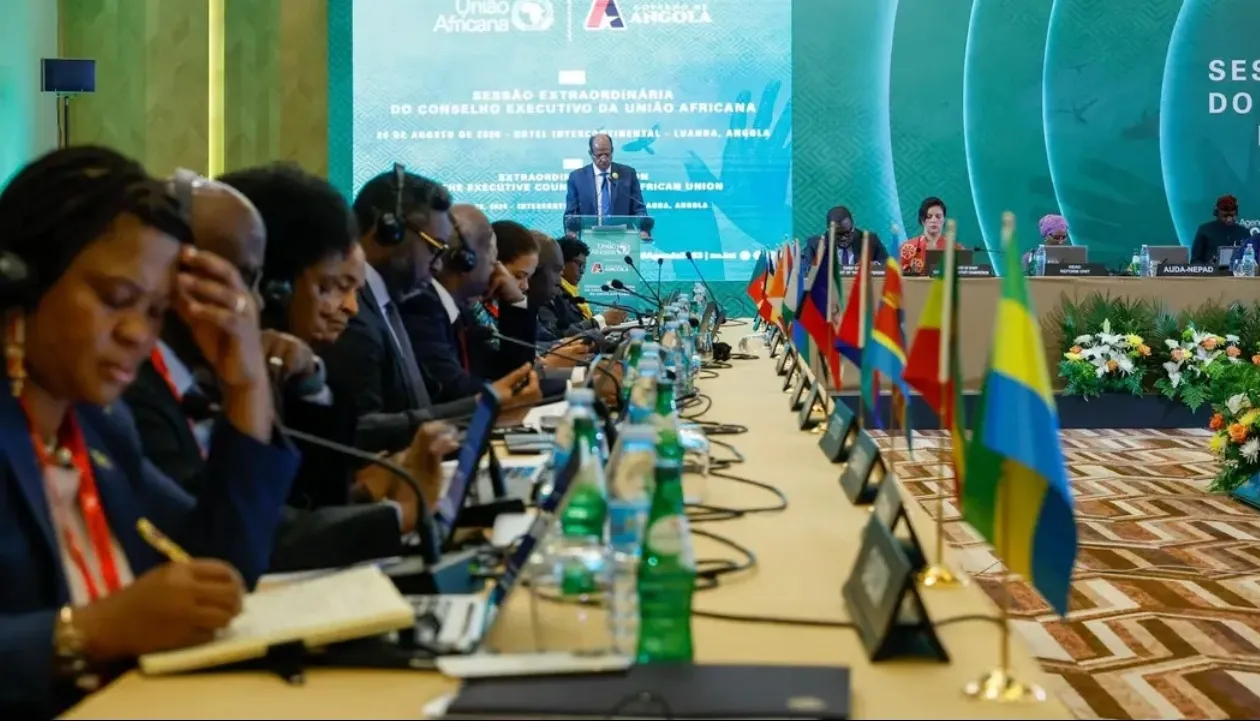Líderes africanos procuram em Luanda respostas para os conflitos no continente