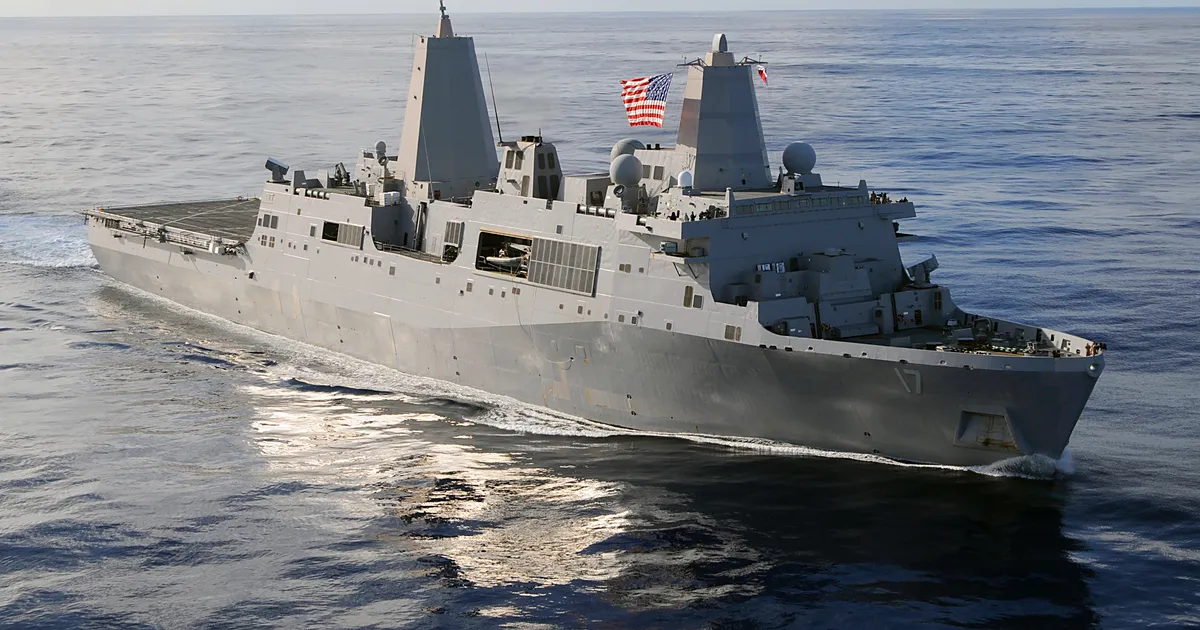 Contingente militar americano a caminho dos mares do Norte de Cuba