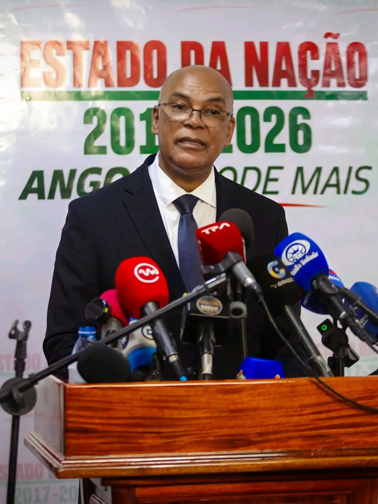 Adalberto Costa Júnior preocupado com saída de quadros qualificados de Angola