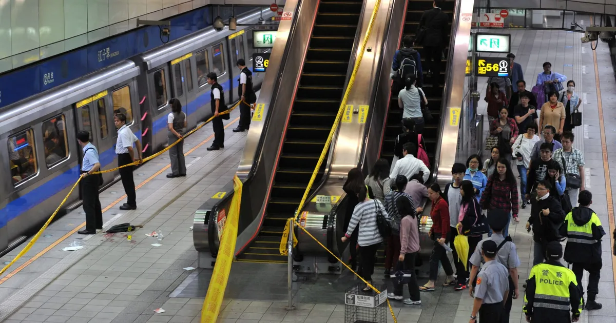 Taiwan: ataque em metro deixa pelo menos oito feridos