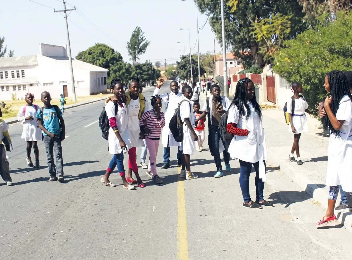 Huíla: Falta de professores e escolas do I ciclo preocupam administração de Kaluquembe