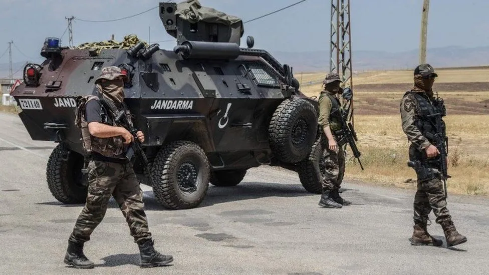 Tiroteio junto ao consulado de Israel em Istambul faz um morto e vários feridos