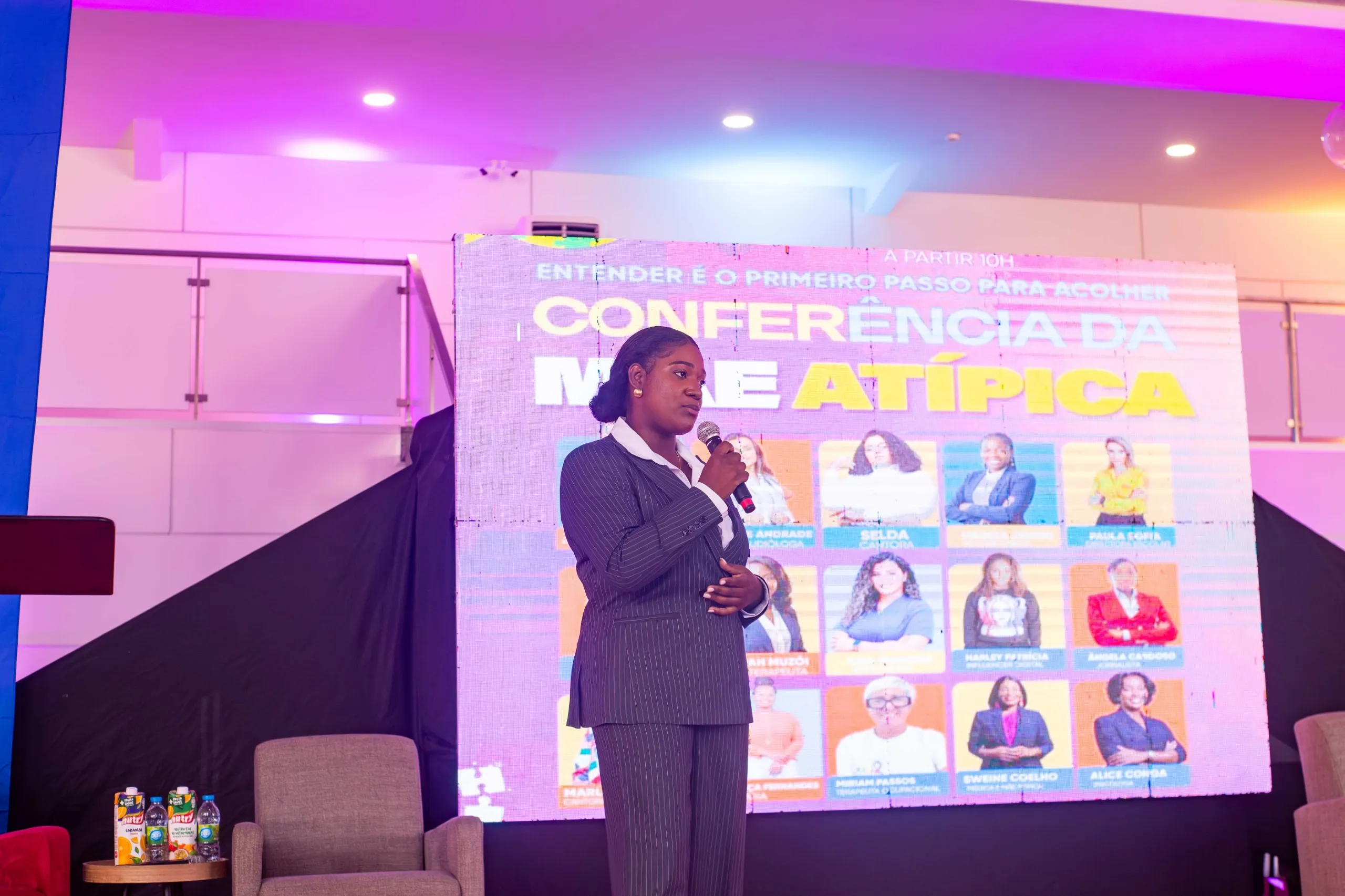 Debate sobre desafios das mães atípicas reúne centenas de mulheres em Luanda