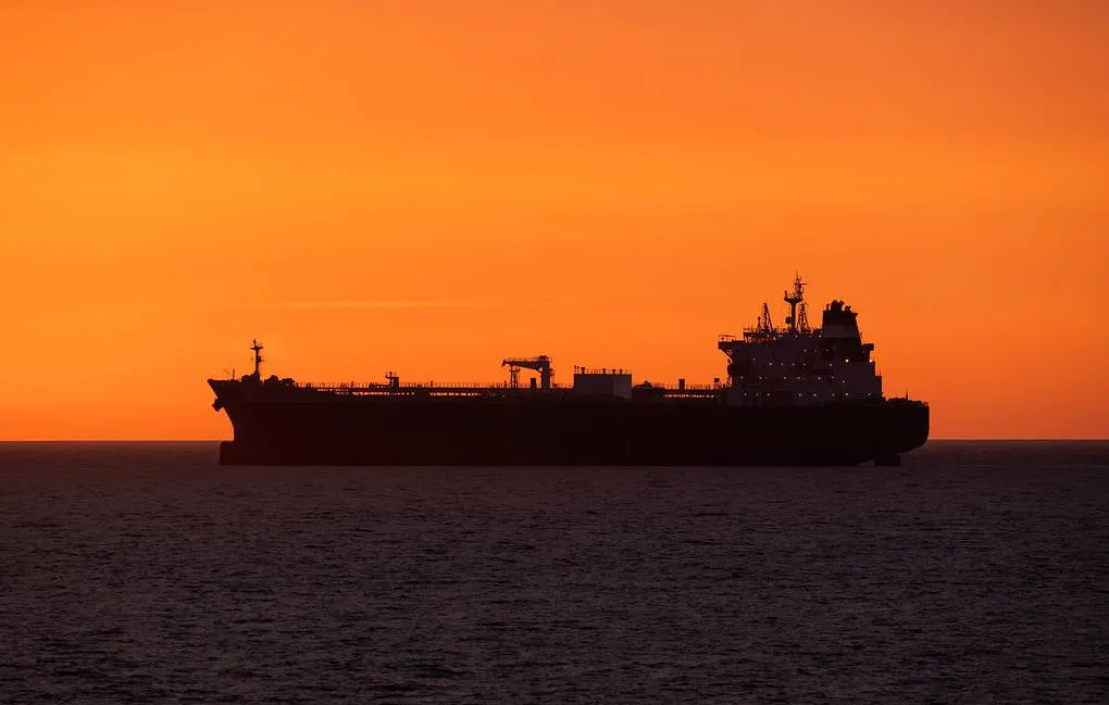 Petroleiro russo chega a Cuba com 100 mil toneladas de crude: “não há problema”, diz Trump