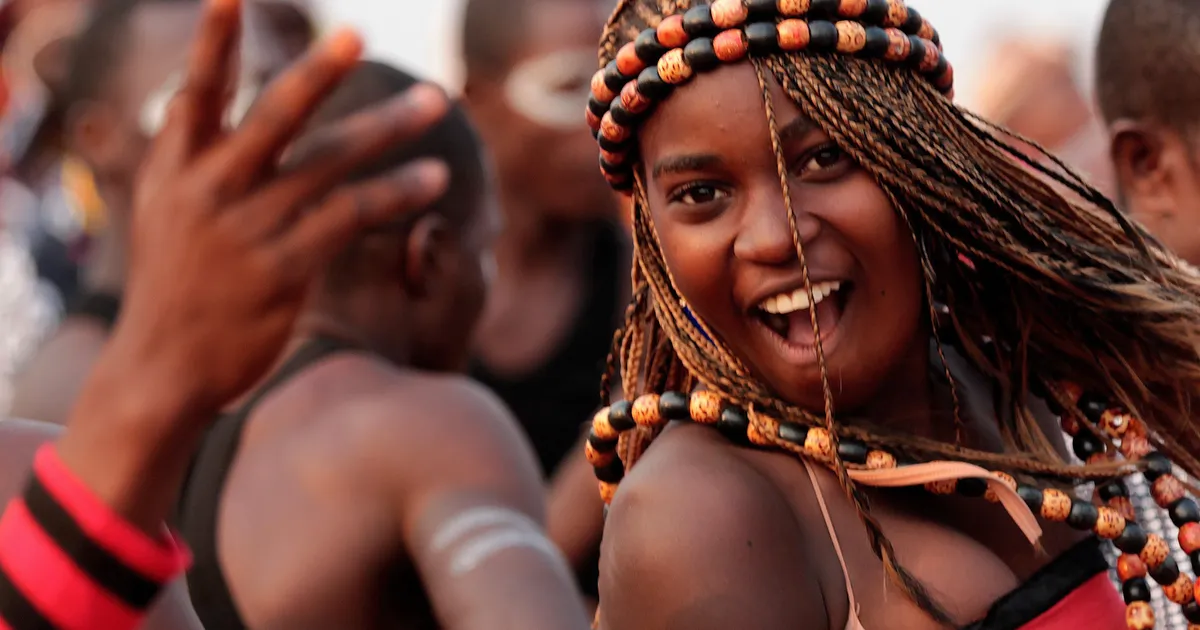 Especialista pede valorização da identidade cultural através das línguas locais