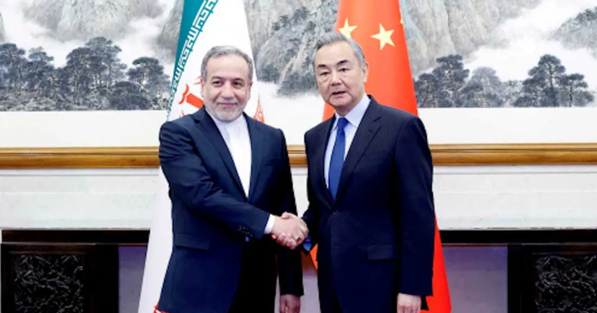 Pequim continuará a apoiar Teerão na defesa da sua soberania, diz Wang Yi