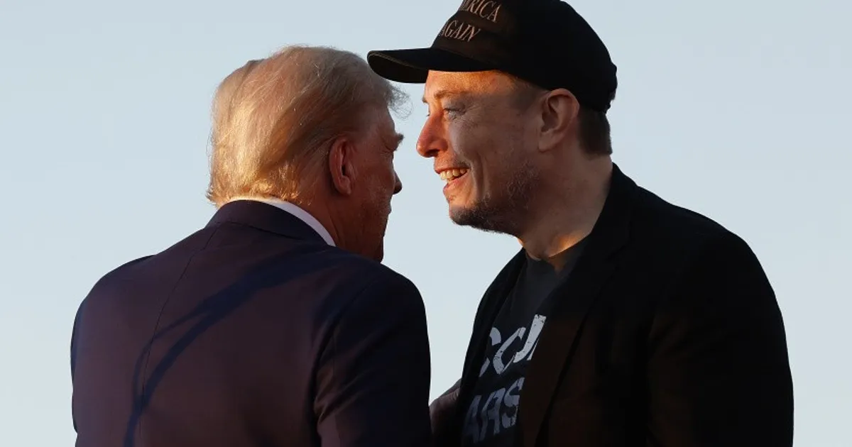 Trump diz estar a analisar possibilidade de deportar Elon Musk