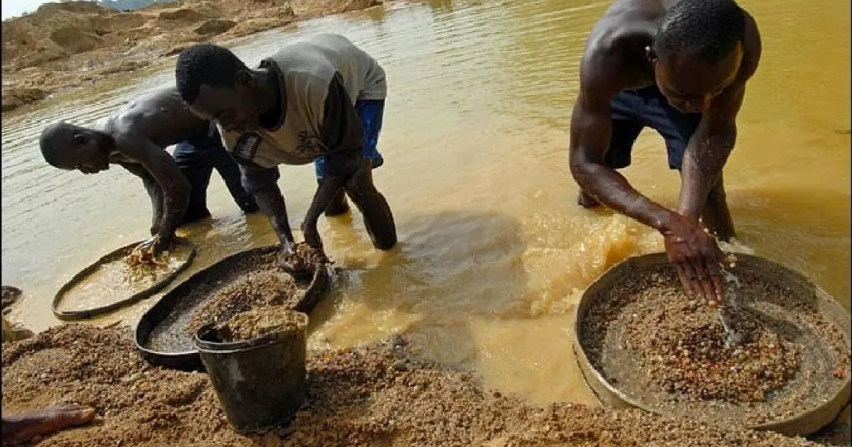 Garimpo de diamantes causa prejuízos em mais de seis mil milhões de dólares