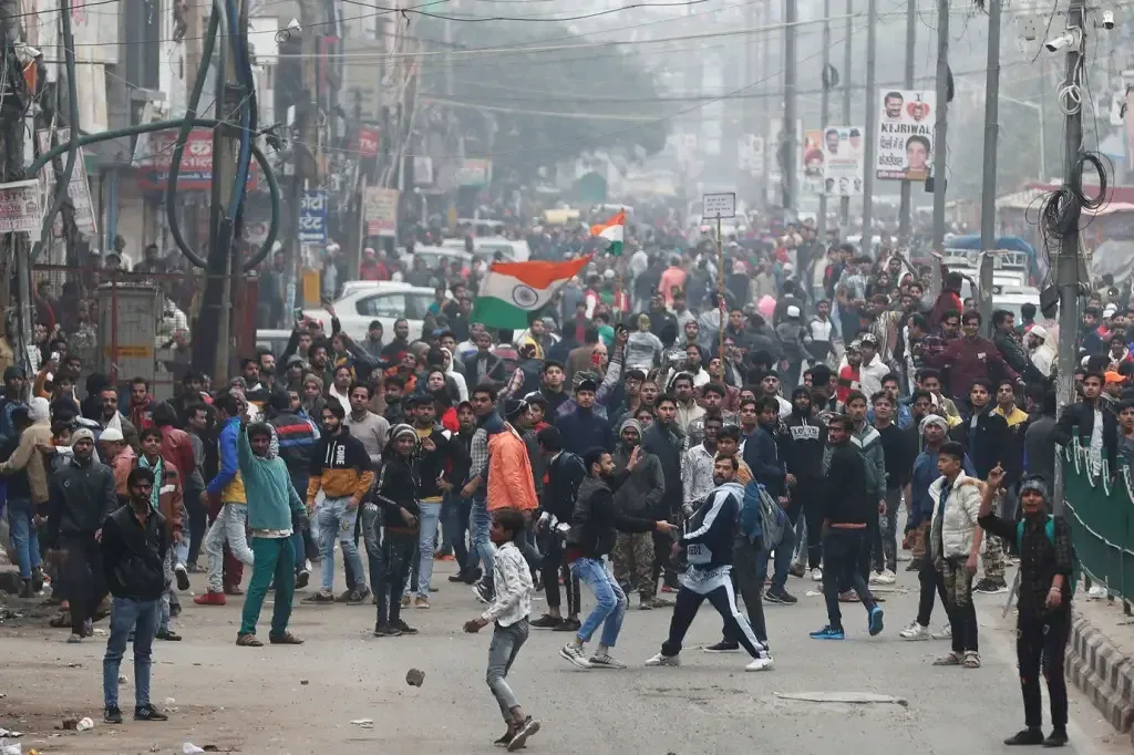 Oposição indiana pede demissão do primeiro-ministro por repressão de protesto estudantil
