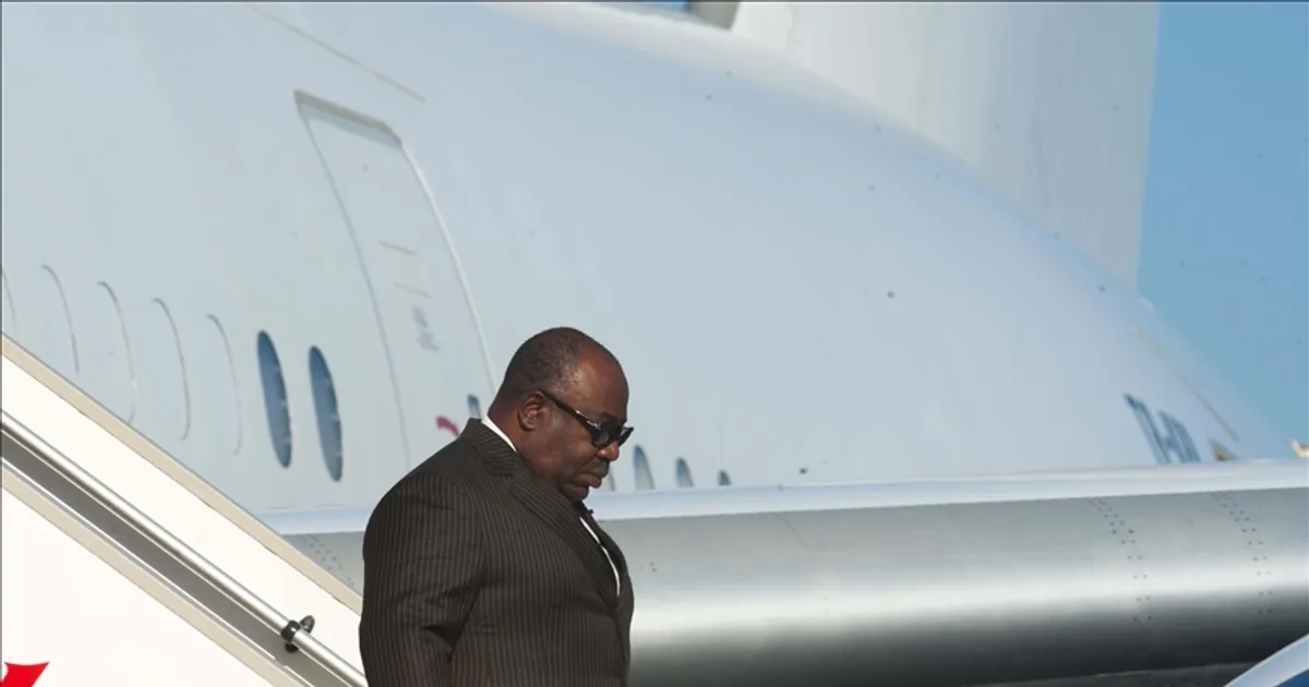 Ex-presidente gabonês ouvido em Paris sobre denúncia de tortura e actos de barbárie