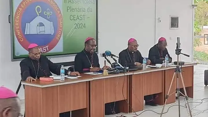 Igreja Católica lança alerta sobre “os riscos da burocracia estéril em Angola”